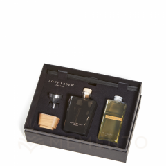 Darčeková sada GIFT BOX 500 ml Agathis AMBER: aróma difuzér 500 ml, náplň 500 ml, tyčinky, lievik a viečko z orechového dreva